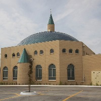 01051801christianschoolvisitmosque