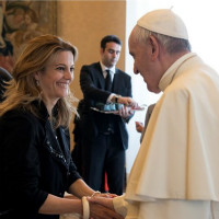 080717popewomeninterfaith