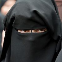11117 08burqa